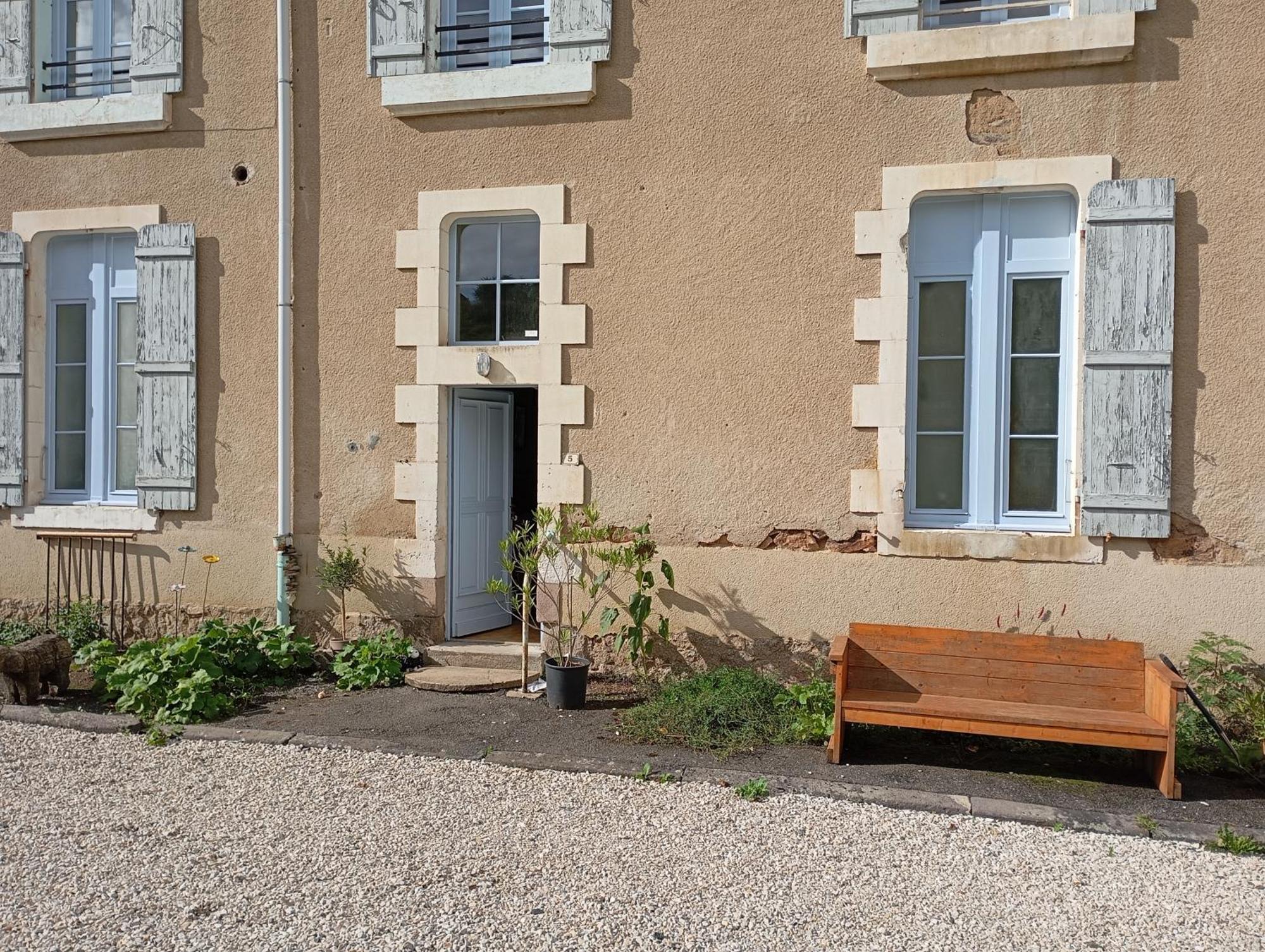L' Ancienne Ecole Du Morvan Larochemillay Kültér fotó