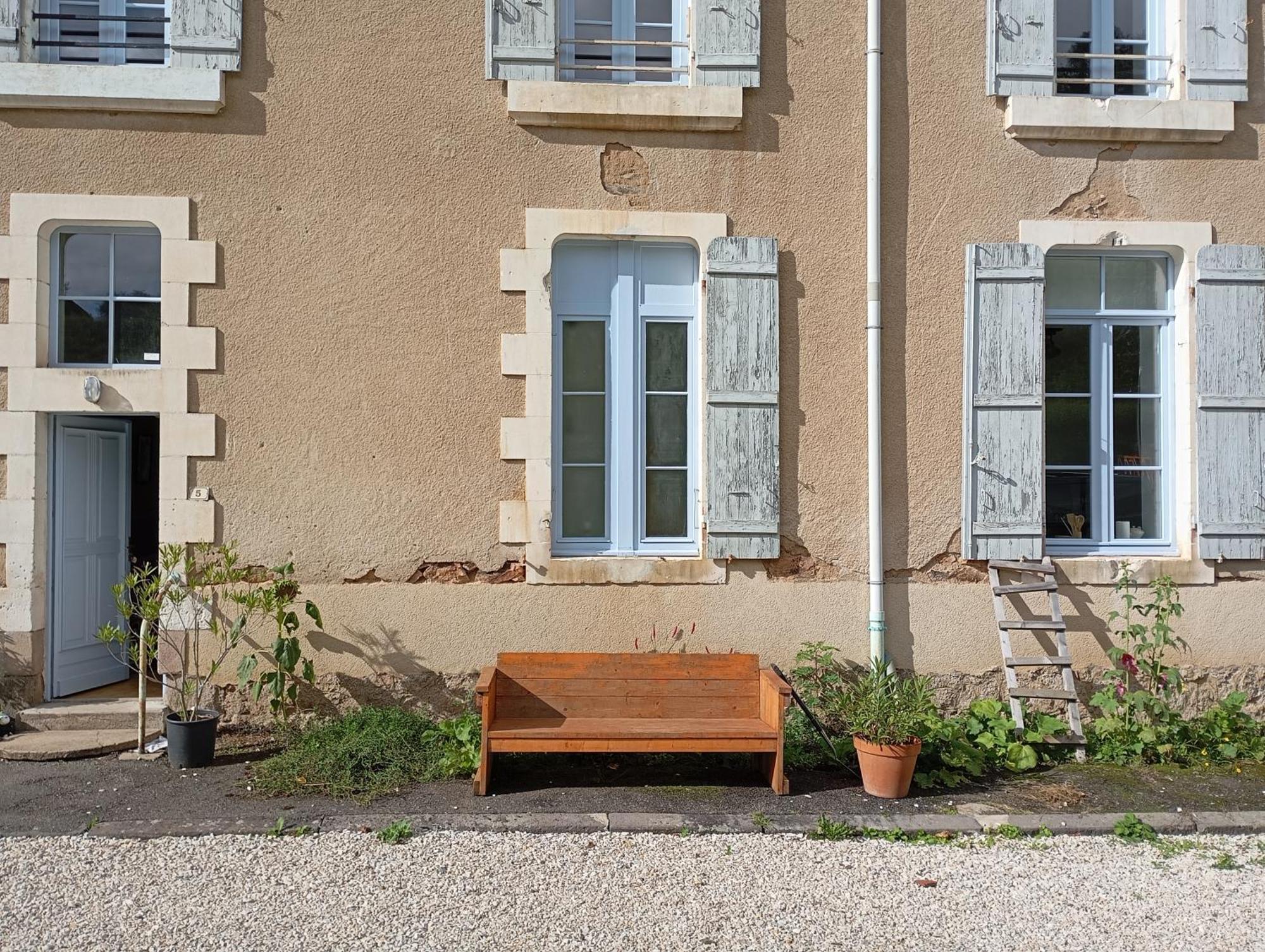 L' Ancienne Ecole Du Morvan Larochemillay Kültér fotó