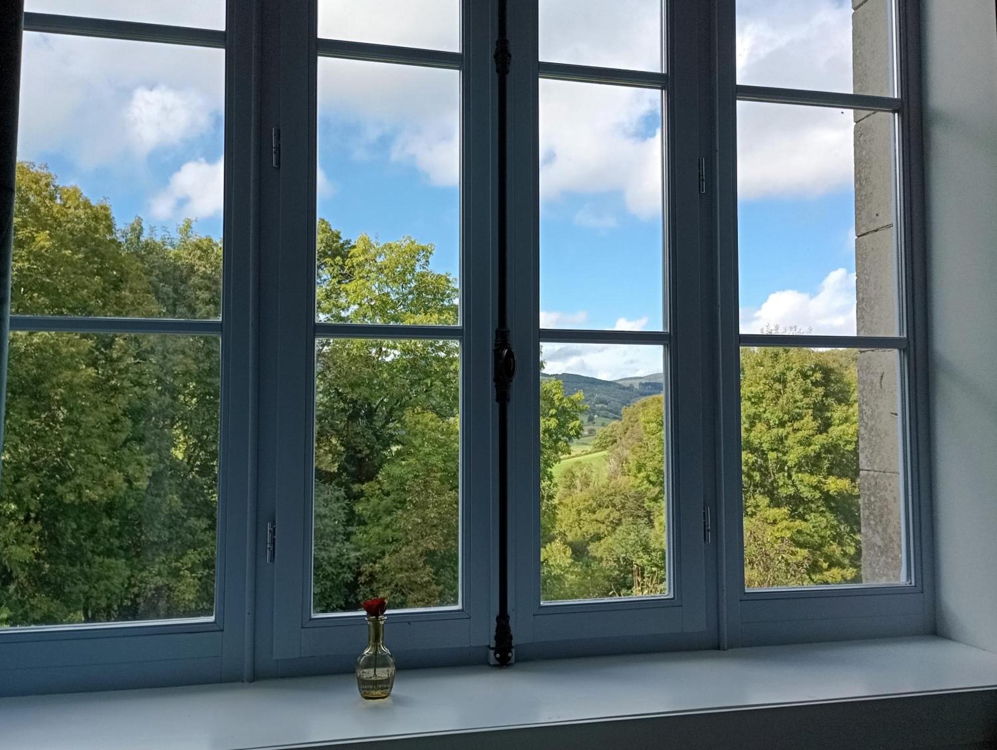 L' Ancienne Ecole Du Morvan Larochemillay Kültér fotó