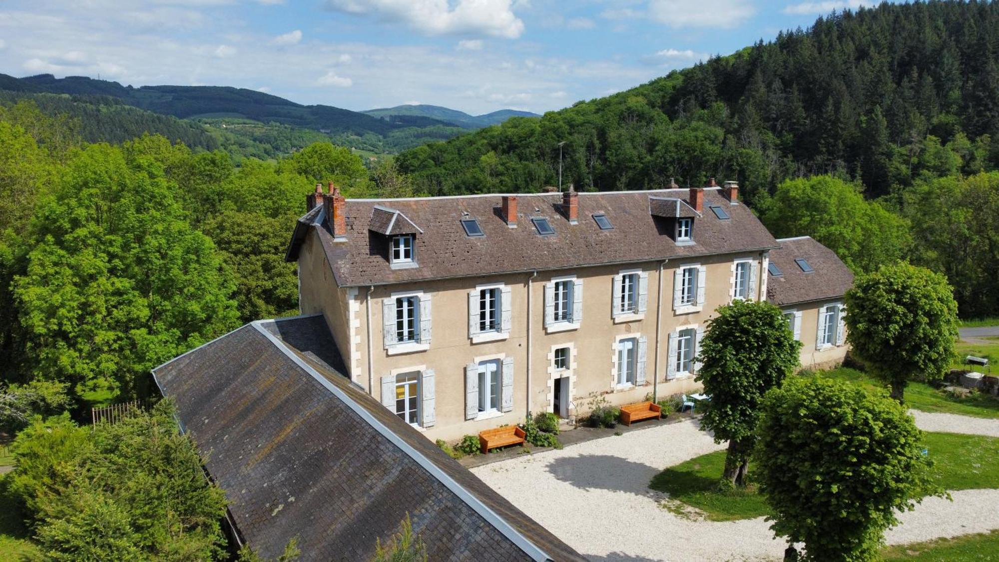 L' Ancienne Ecole Du Morvan Larochemillay Kültér fotó