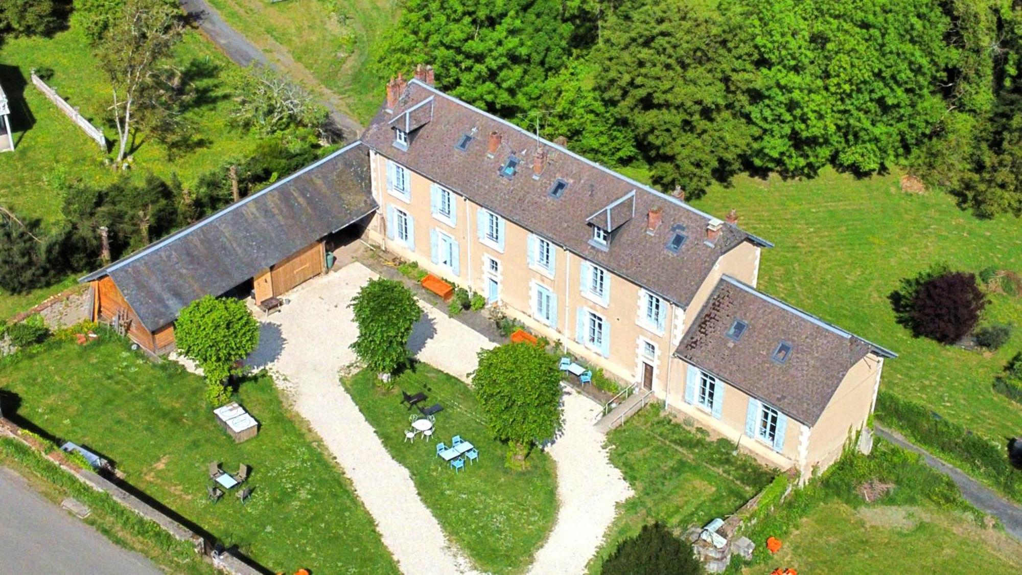 L' Ancienne Ecole Du Morvan Larochemillay Kültér fotó